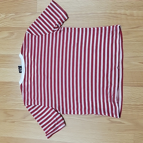 Project 28 New York Striped T-Shirt White and Red size small - Picture 6 of 6